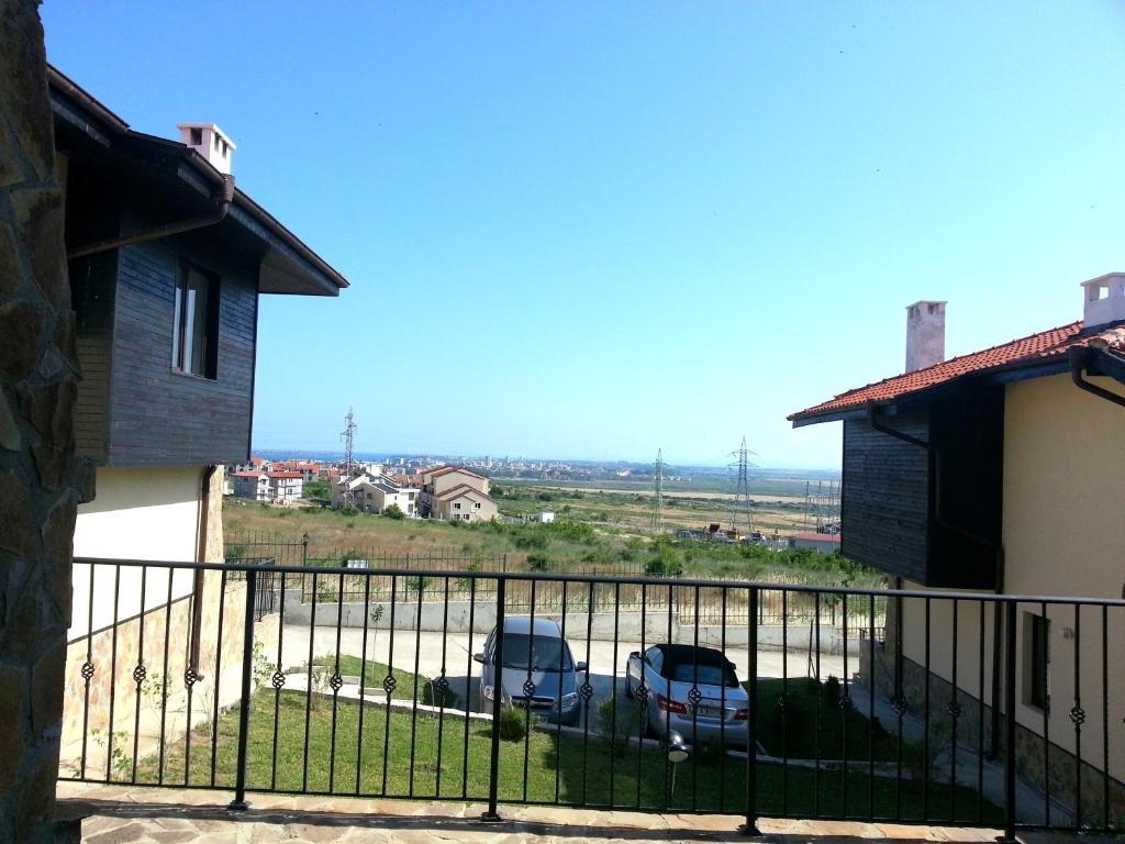 Menada Sunny Hill Villa Kosharitsa Exterior foto